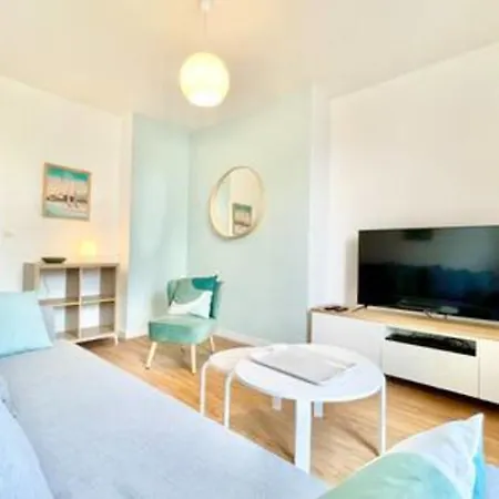 Apartment Art Deco I Center I High-speed Wi-fi I Bright Saint-Nazaire (Loire-Atlantique)