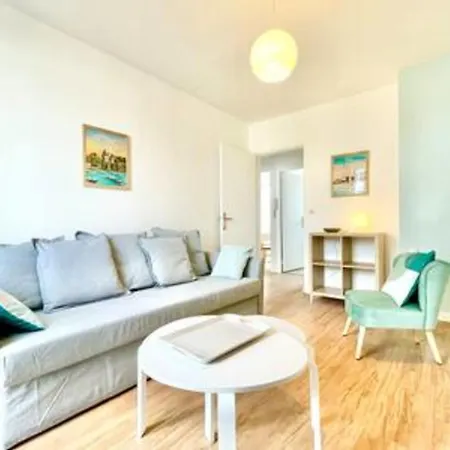 Art Deco I Center I High-speed Wi-fi I Bright Apartment Saint-Nazaire (Loire-Atlantique)