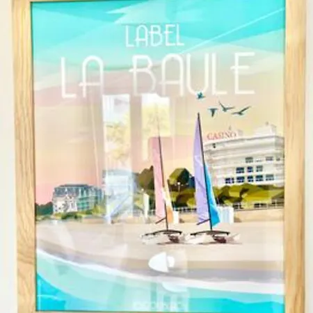 Art Deco I Center I High-speed Wi-fi I Bright Apartment *