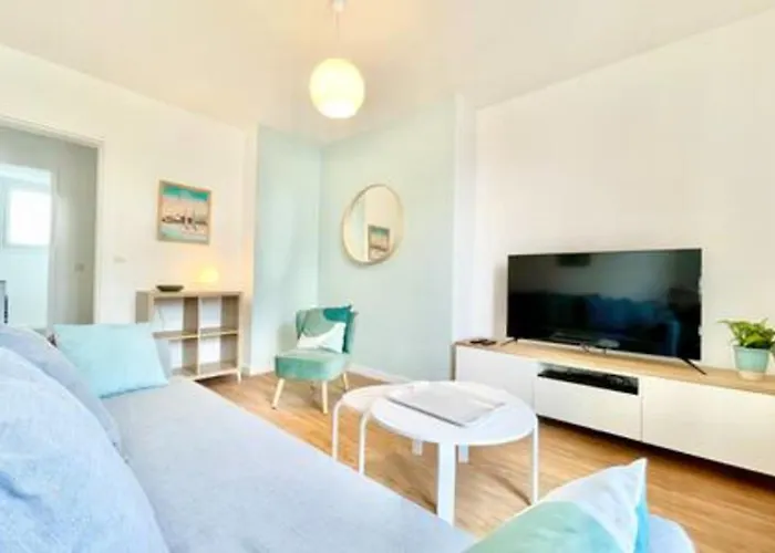 Apartament Art Deco I Center I High-speed Wi-fi I Bright Saint-Nazaire (Loire-Atlantique)