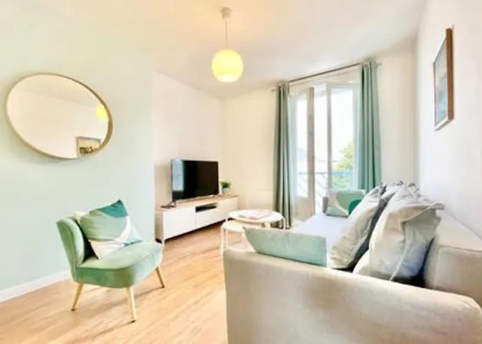 Apartament Art Deco I Center I High-speed Wi-fi I Bright Saint-Nazaire (Loire-Atlantique)